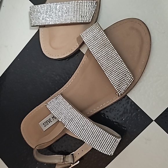 Steve Madden Marisa Rhinestone Sandals 7.5 Shoes Wedding Leather Great condition - Picture 3 of 4